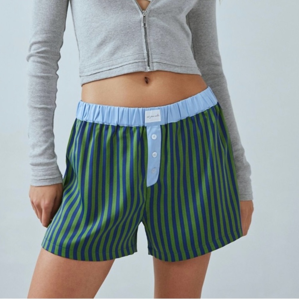 Out from under satin boxer short XS NWOT